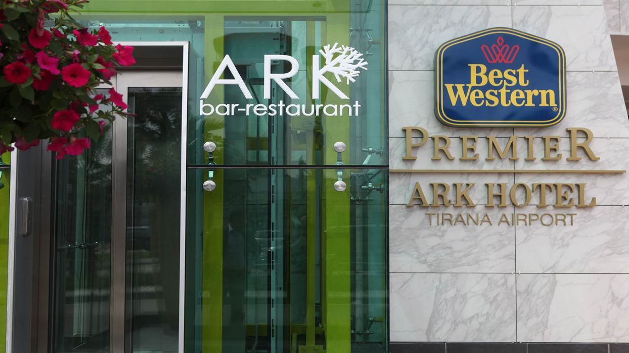 Best Western Ark Hotel Тирана Екстер'єр фото